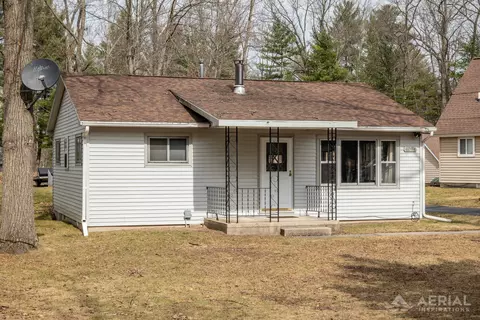 4094 Grass Lake Rd, Foster, MI 48661