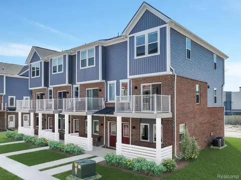 793 Canterbury Ln, Troy, MI 48085