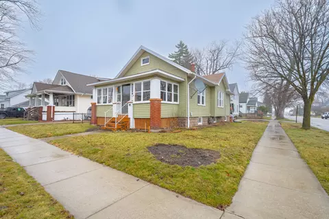 520 13th St, Port Huron, MI 48060