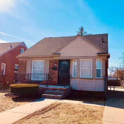 19437 Whitcomb St, Detroit, MI 48235