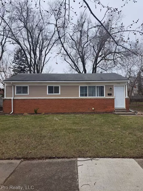 1216 Woodglen Ave, Ypsilanti, MI 48198