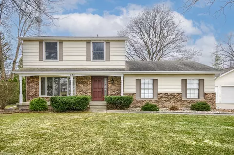 1084 Hollyhock Cir, Grand Blanc, MI 48439