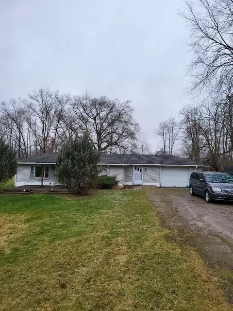 1789 Erickson Rd, Fraser, MI 48650