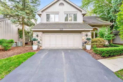 4845 Cliffside Dr, West Bloomfield, MI 48323