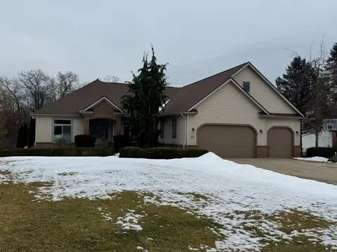 3663 Olde Dominion Dr, Brighton, MI 48114