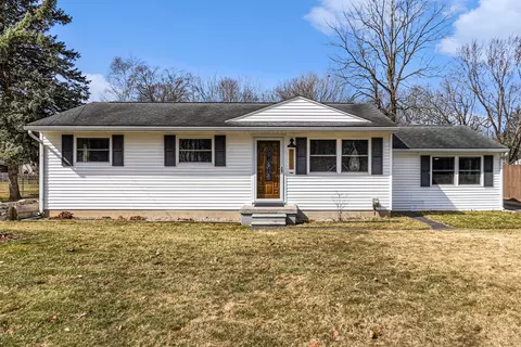 4230 Bristolwood Dr, Flint, MI 48507