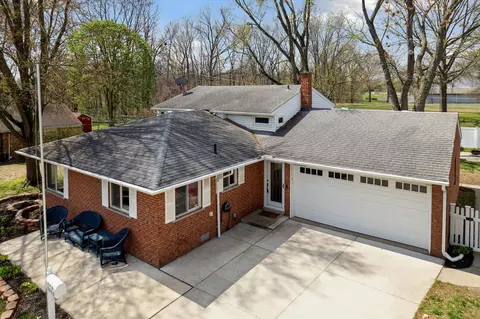 3032 Flora Ln, Wayne, MI 48184