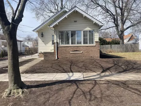 1546 Washington Ave, Lincoln Park, MI 48146
