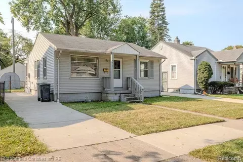 1450 E Hayes Ave, Hazel Park, MI 48030