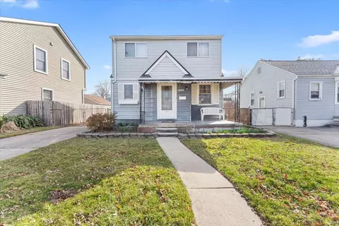 1449 19th St, Wyandotte, MI 48192
