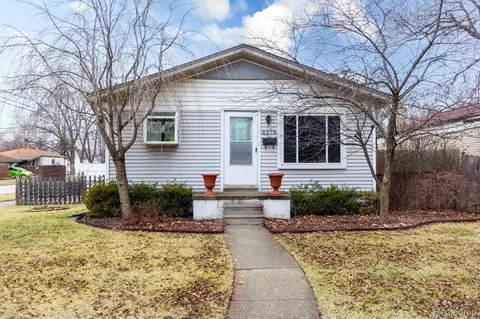 4218 Culver St, Dearborn Heights, MI 48125