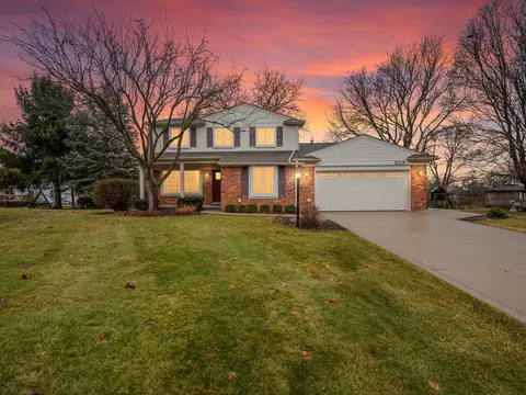 825 Dartford Place Dr, Rochester Hills, MI 48307