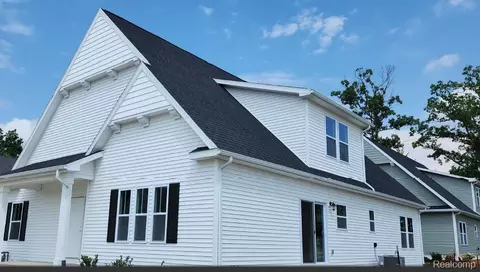 400 Dorchester Dr, Howell, MI 48855