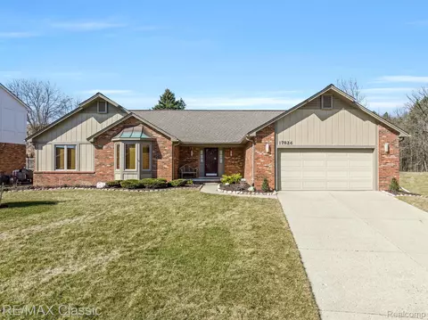 17826 Maple Hill Dr, Northville, MI 48168