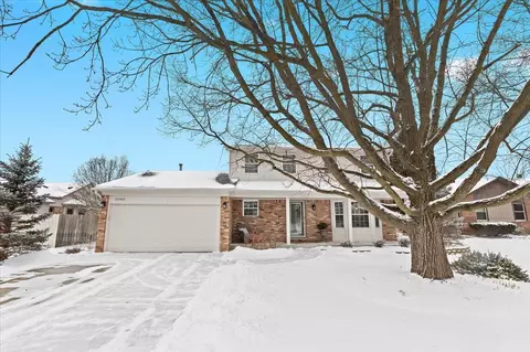 52903 D W Seaton Dr, Chesterfield, MI 48047