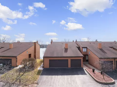 48041 Bayshore Dr, Van Buren, MI 48111