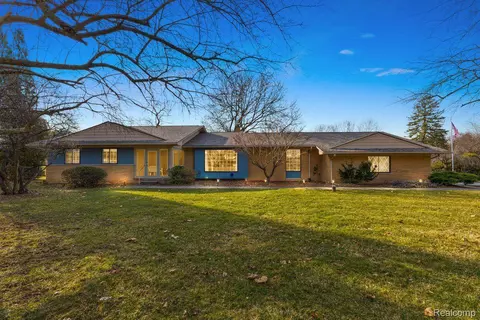 68864 Wingate Dr, Washington, MI 48095