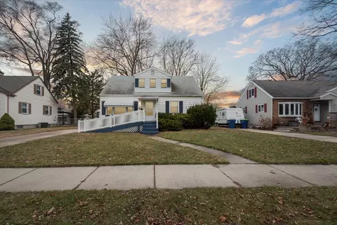 2008 S Lincoln St, Bay City, MI 48708