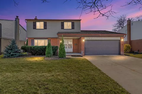 40621 Rinaldi Dr, Sterling Heights, MI 48313