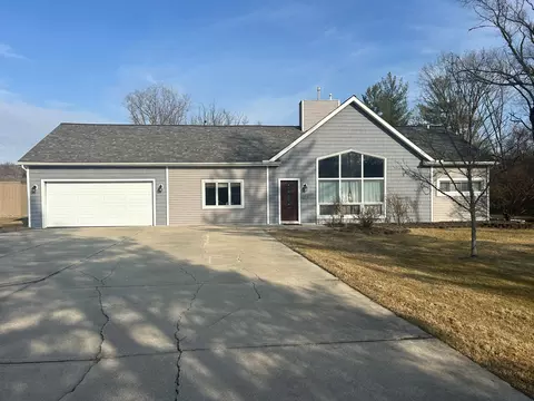 24528 Penrose Dr, Farmington Hills, MI 48336
