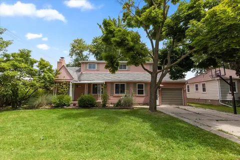 21515 Shady Lane Ave, Saint Clair Shores, MI 48080