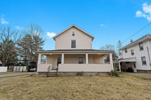 114 S King St, Brooklyn, MI 49230