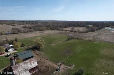 9448 Washburn Rd, Marathon, MI 48421