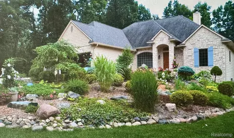 3502 Hunters Creek Rd, Metamora, MI 48455