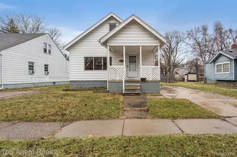 8094 Meadow Ave, Warren, MI 48089