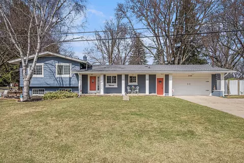 5169 Ottawa St, Burton, MI 48509