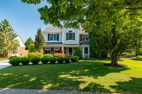 50988 W Hills Dr, Plymouth, MI 48170