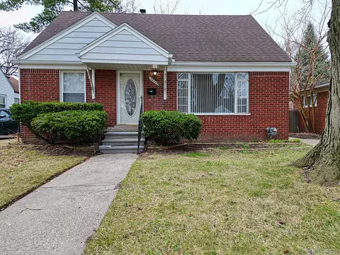 24690 Kipling St, Oak Park, MI 48237