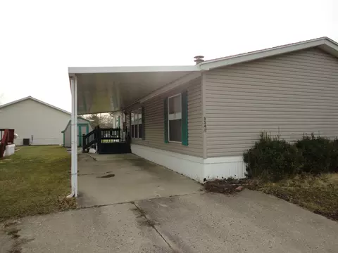 334 Edinborough St, Bedford, MI 48182