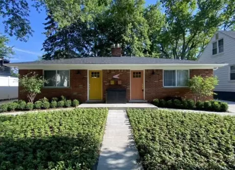 1735 E Granet Ave, Hazel Park, MI 48030