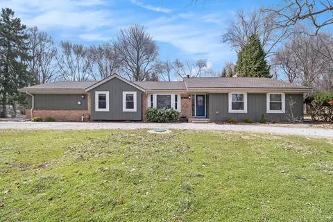 26227 La Muera St, Farmington Hills, MI 48334