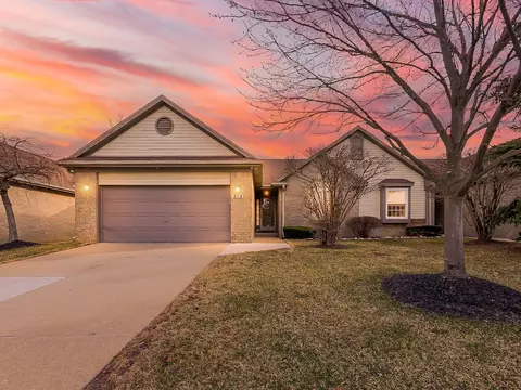 212 Winding Brk, Commerce, MI 48390