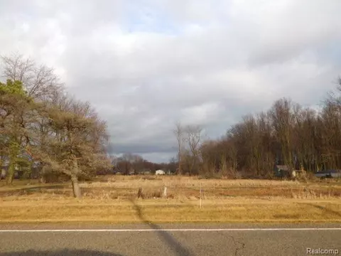 51910 S Foster Rd, Chesterfield, MI 48047
