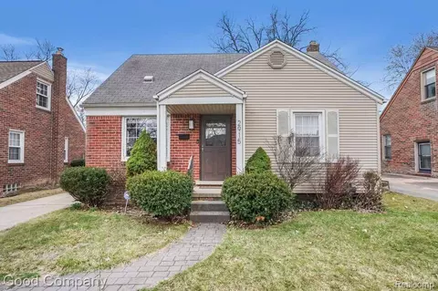 2915 N Altadena Ave, Royal Oak, MI 48073
