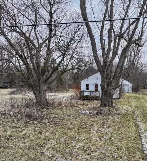 12480 Neff Rd, Vienna, MI 48420