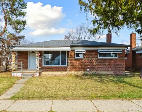 15261 Frazho Rd, Roseville, MI 48066