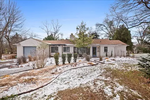 16007 E Madoline St, Beverly Hills, MI 48025