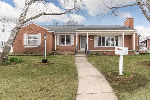 11694 Farley, Redford, MI 48239