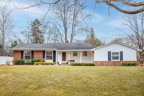 28838 Aranel St, Farmington Hills, MI 48334