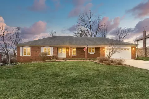 22595 Vacri Ln, Farmington Hills, MI 48335