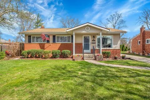 1748 Cresthill Ave, Royal Oak, MI 48073