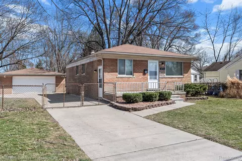 24152 Eureka Ave, Warren, MI 48091