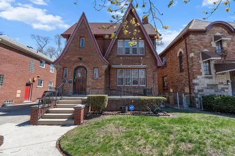17510 Indiana St, Detroit, MI 48221
