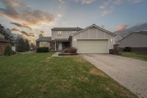 2275 Highsplint Dr, Rochester Hills, MI 48307