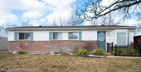 15417 Wendy St, Taylor, MI 48180