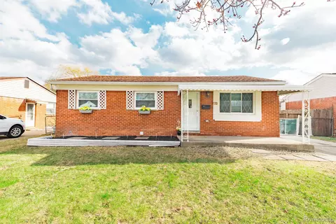 34583 Julie Dr, Romulus, MI 48174